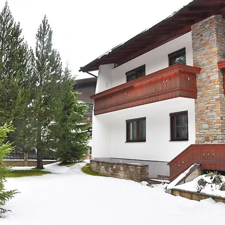 Vera Apartment